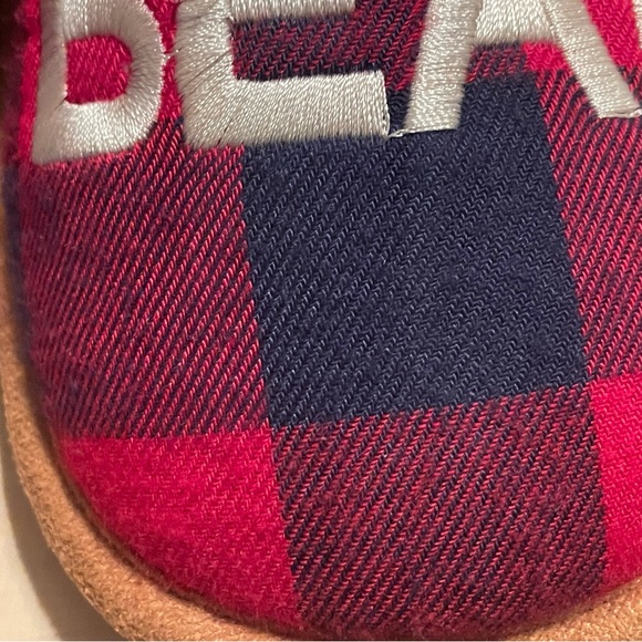 🆕 🎄LiL Bear 🐻, Dearfoams Slippers, Kids, Size 2/3, NWT, Memory Foam - Picture 3 of 8